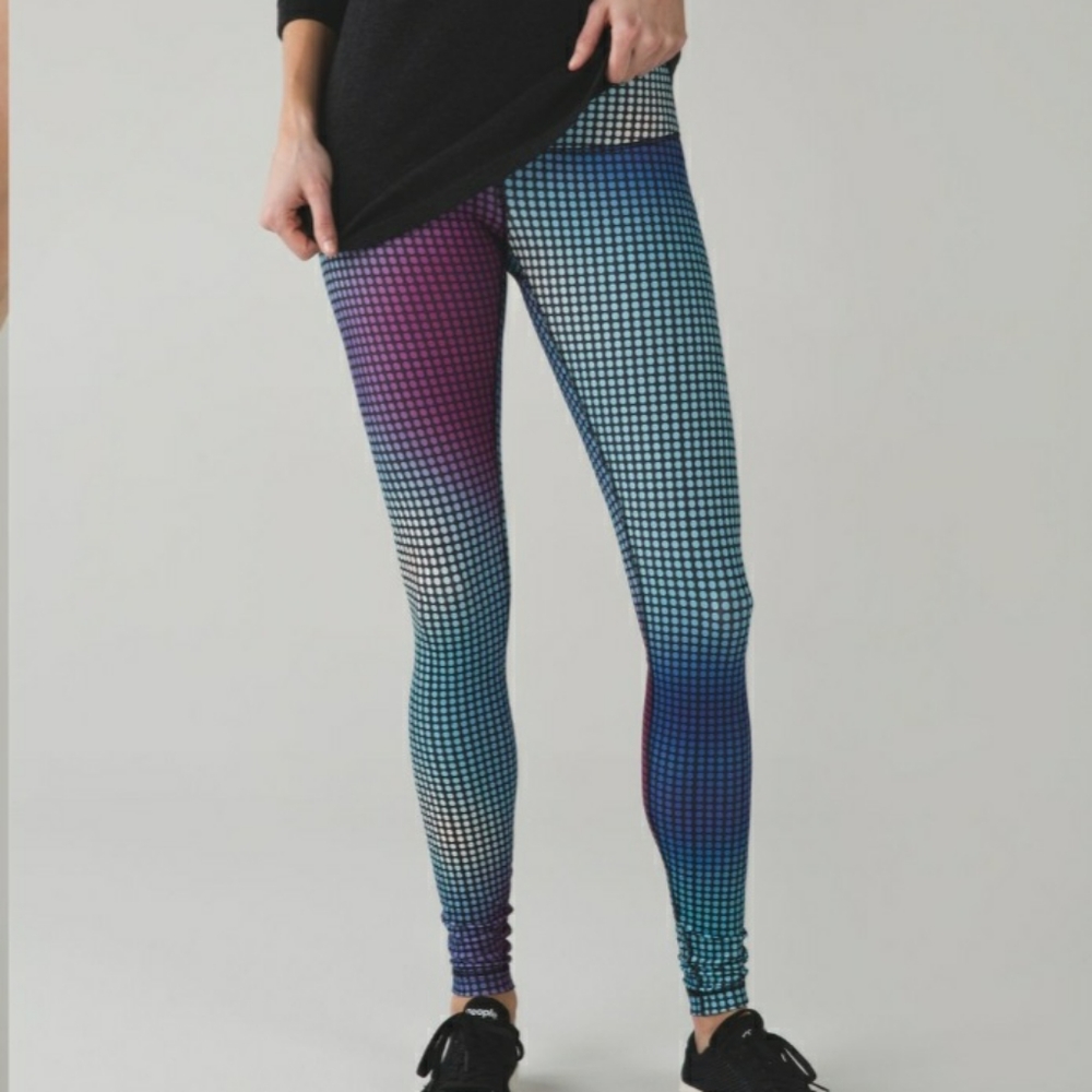 Lululemon Wunder Under Pant III - size 4